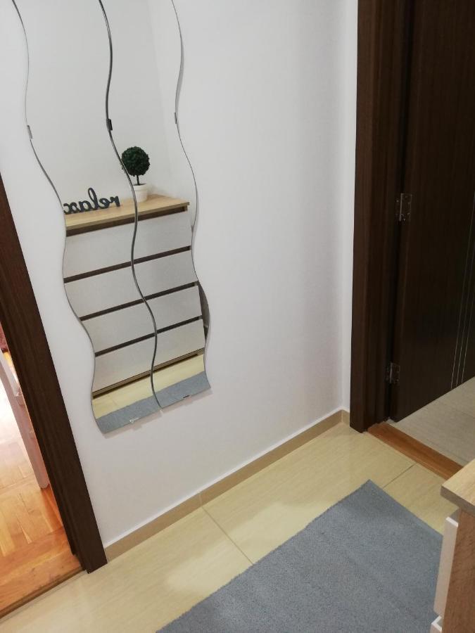 Smiley 2 - Subotica Centar Apartment Luaran gambar