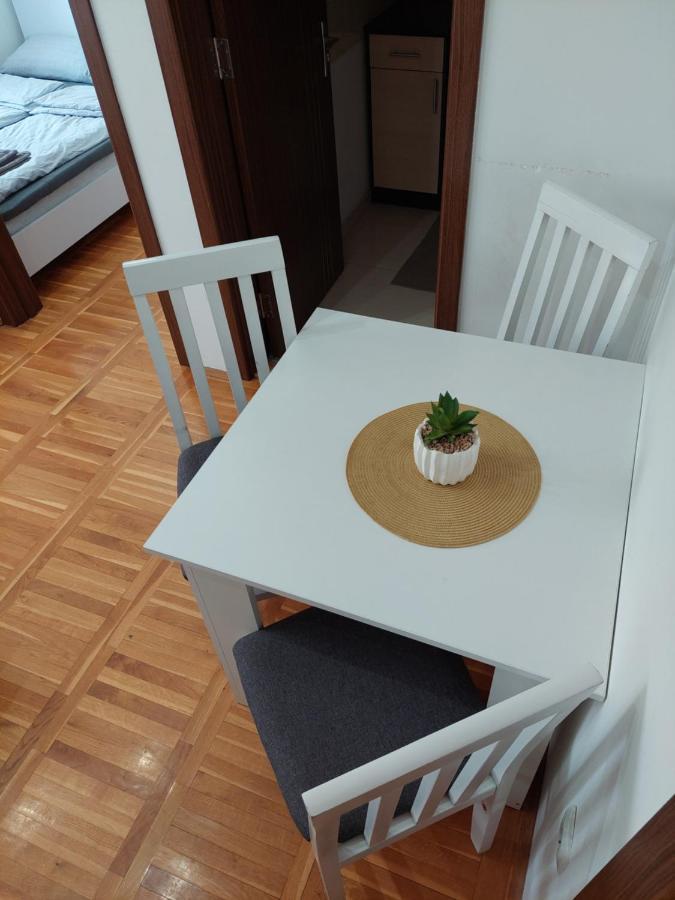 Smiley 2 - Subotica Centar Apartment Luaran gambar
