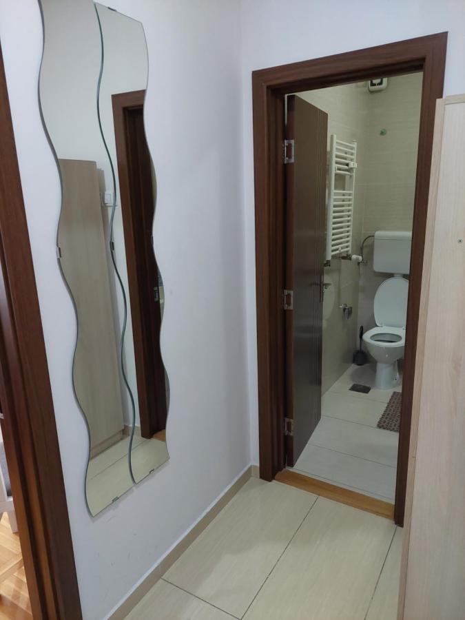 Smiley 2 - Subotica Centar Apartment Luaran gambar